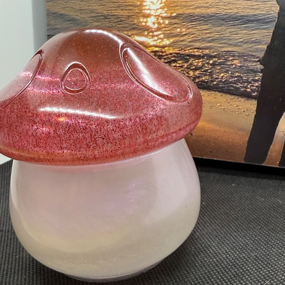 Elegant Pink and White Resin Mushroom Accent - Picture 6 of 7